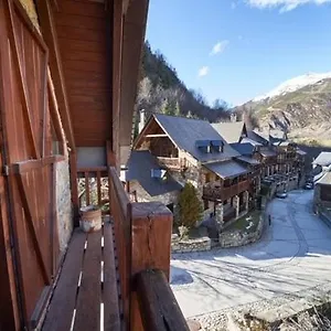 https://lovely-3-bedroom-top-floor-apt-at-arties-baqueira.catalonia-hotels.com